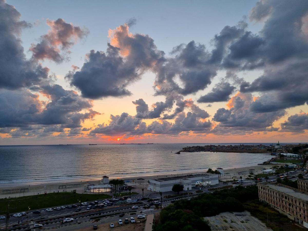 Beachfront Gallery Acre Exterior foto